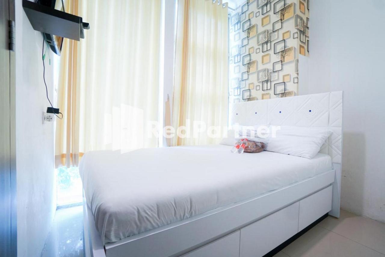 Eascot Hotel Mitra Reddoorz Jakarta Luaran gambar