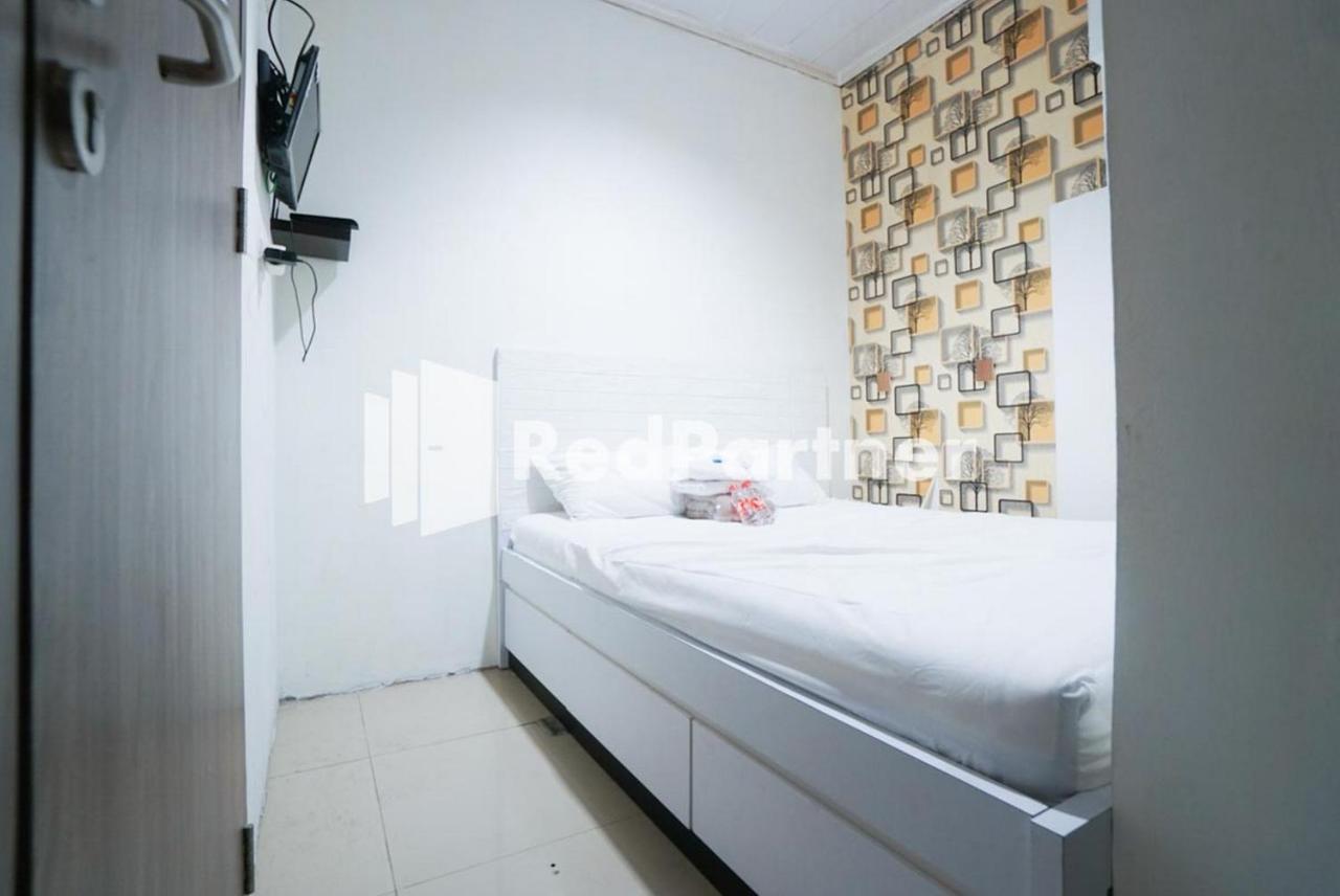 Eascot Hotel Mitra Reddoorz Jakarta Luaran gambar