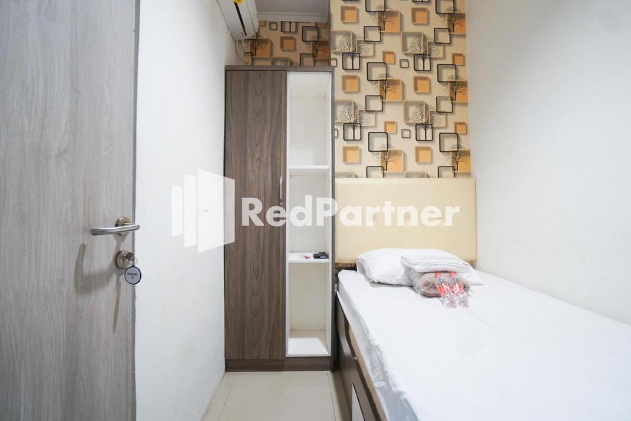 Eascot Hotel Mitra Reddoorz Jakarta Luaran gambar